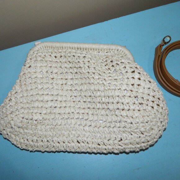 Mark & Graham Antiqua Crossbody Clutch NO MONOGRAM - Picture 2 of 6